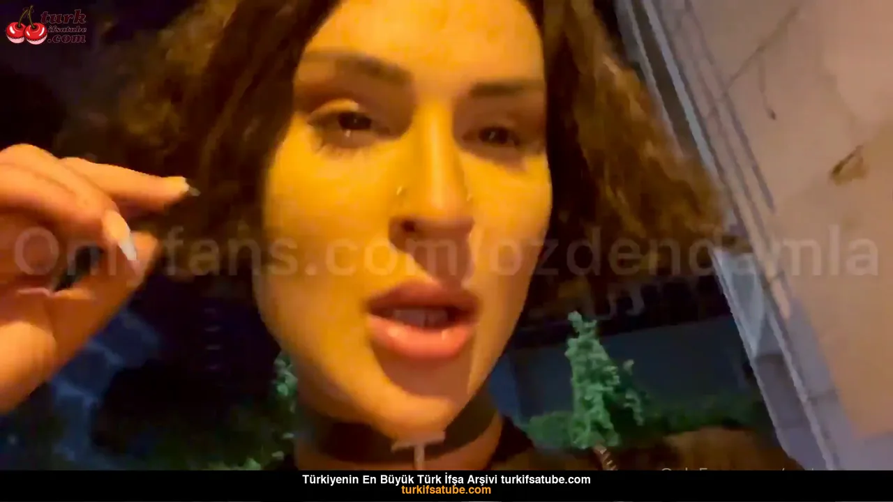 Damla Özden onlyfans götten sikiş amına dildo da sokuyor konulu porno